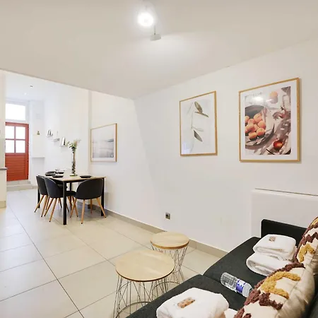 Appartement Charming -1br - 4p - Gare District *